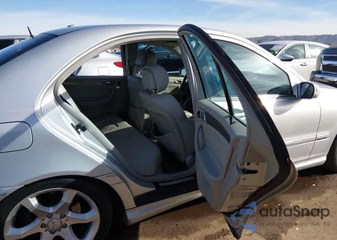 2006 Mercedes-Benz C 230 Sport from USA, damaged, VIN WDBRF52H86F793476